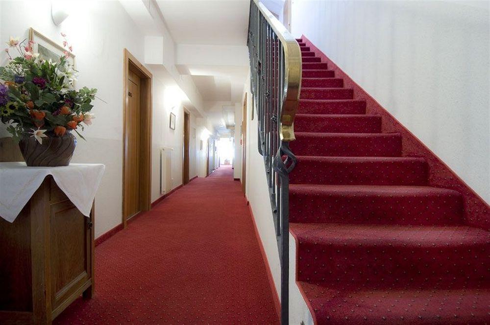 Hotel Ristorante Lewald Bolzano Esterno foto