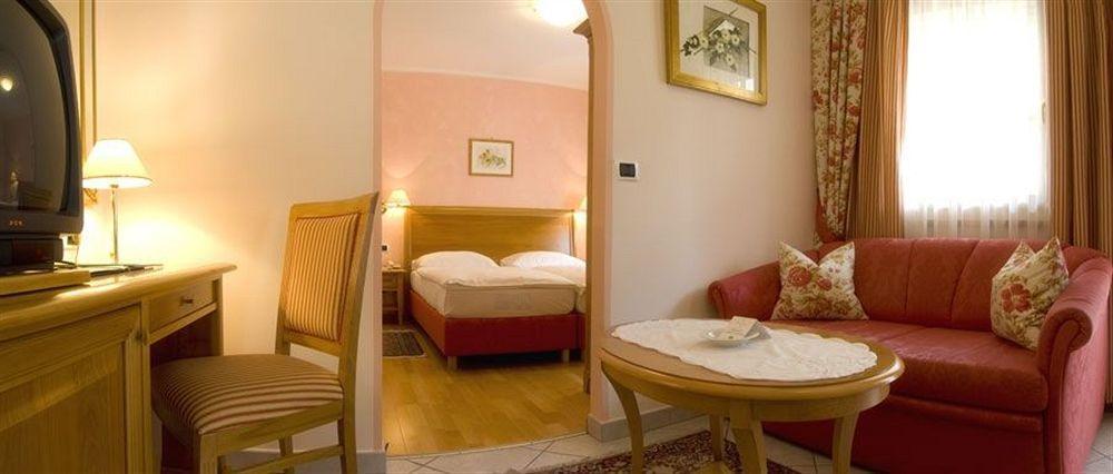 Hotel Ristorante Lewald Bolzano Esterno foto