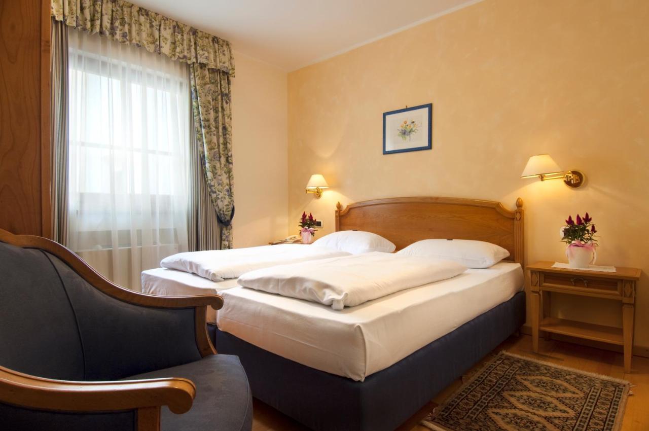Hotel Ristorante Lewald Bolzano Esterno foto